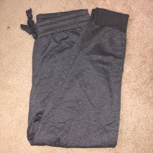 Men’s 90° joggers